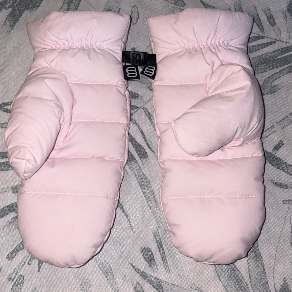 BNWOT! Super Puff Mittens